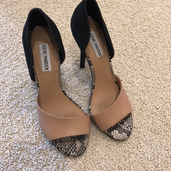 Steve Madden heel - Picture 1 of 3